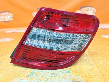 Фонарь задний правый MERCEDES-BENZ C-класс W204/S204 (2006 - 2011) — Разборка Мерседес