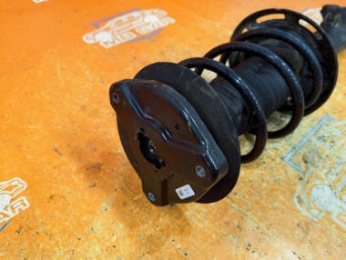 Стойка передняя MERCEDES-BENZ C-класс W204/S204 (2006 - 2011) — Разборка Мерседес