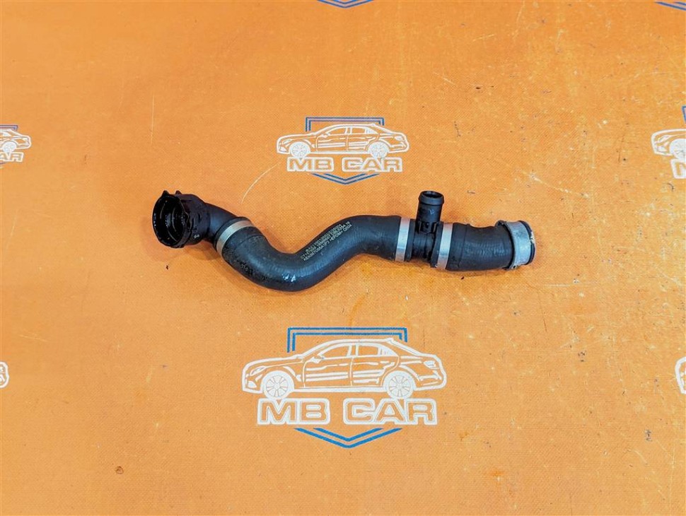 Патрубок ОЖ MERCEDES-BENZ E-класс W213/S213/C238/A238 (2016 - 2021) фото 1 — Разборка Мерседес