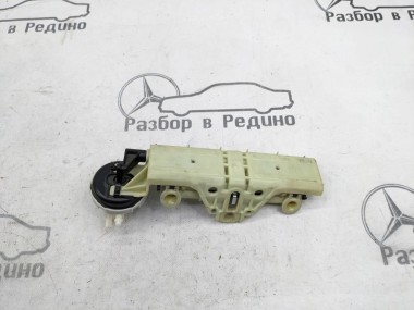 Механизм подголовника MERCEDES-BENZ S-класс W220 рестайлинг (2002 - 2005) — Разборка Мерседес