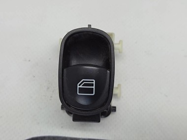 Кнопка стеклоподъемников MERCEDES-BENZ C-класс W203/S203/CL203 рестайлинг (2004 - 2008) — Разборка Мерседес
