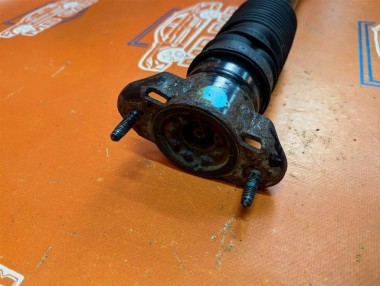 Амортизатор задний MERCEDES-BENZ GL-класс X166 (2012 - 2016) — Разборка Мерседес