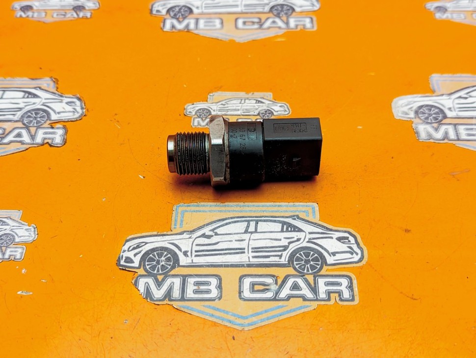Датчик давления топлива MERCEDES-BENZ E-класс W211/S211 (2002 - 2006) фото 1 — Разборка Мерседес