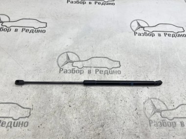 Амортизатор крышки багажника MERCEDES-BENZ A-класс W176 (2012 - 2015) — Разборка Мерседес