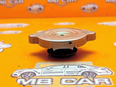 Крышка радиатора MERCEDES-BENZ 190 (W201) W201 (1982 - 1993) — Разборка Мерседес