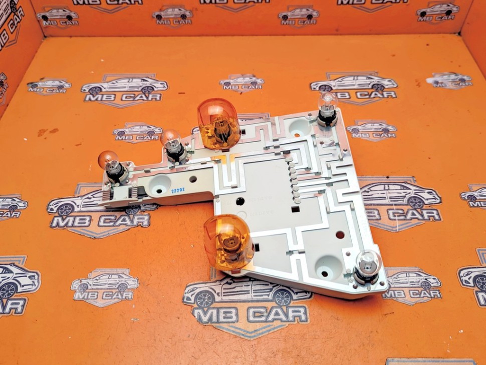 Плата заднего фонаря MERCEDES-BENZ E-класс W211/S211 (2002 - 2006) фото 1 — Разборка Мерседес