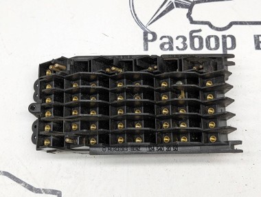 Блок предохранителей MERCEDES-BENZ W124 W124/S124/C124/A124 (1984 - 1993) — Разборка Мерседес