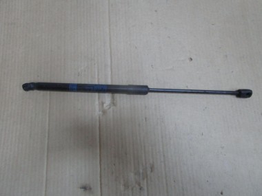 Амортизатор крышки багажника MERCEDES-BENZ A-класс AMG W177 (2019 - 2023) — Разборка Мерседес