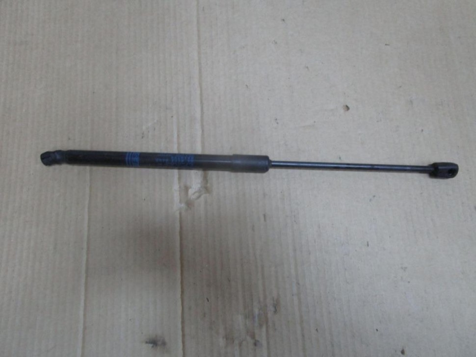 Амортизатор крышки багажника MERCEDES-BENZ A-класс AMG W177 (2019 - 2023) фото 1 — Разборка Мерседес