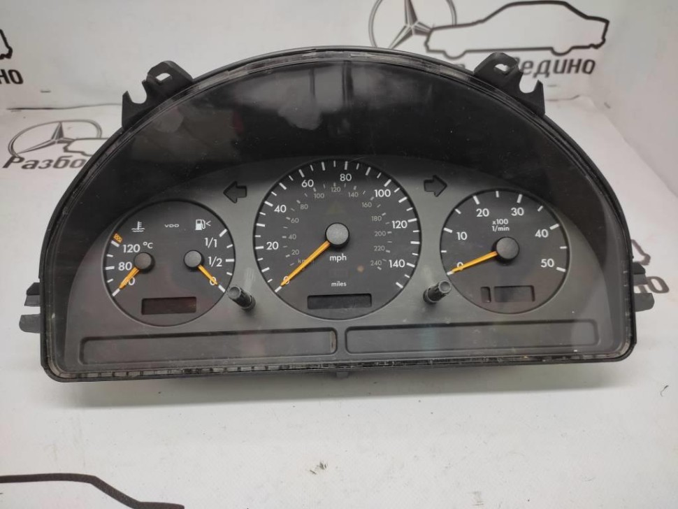 Щиток приборов MERCEDES-BENZ M-класс W163 рестайлинг (2001 - 2005) фото 1 — Разборка Мерседес