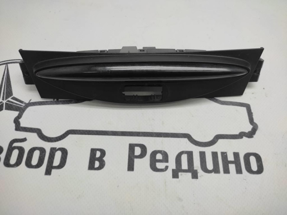 Индикатор парктроника MERCEDES-BENZ R-класс W251 (2005 - 2007) фото 1 — Разборка Мерседес