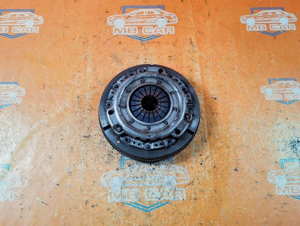 Маховик МКПП MERCEDES-BENZ C-класс W202/S202 рестайлинг (1997 - 2001) фото 1 &mdash; Разборка Мерседес