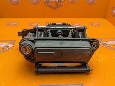 Ручка открытия багажника MERCEDES-BENZ S-класс W220 рестайлинг (2002 - 2005) S 320 CDI 3.2 AT (204 л.с.) &mdash; Разборка Мерседес