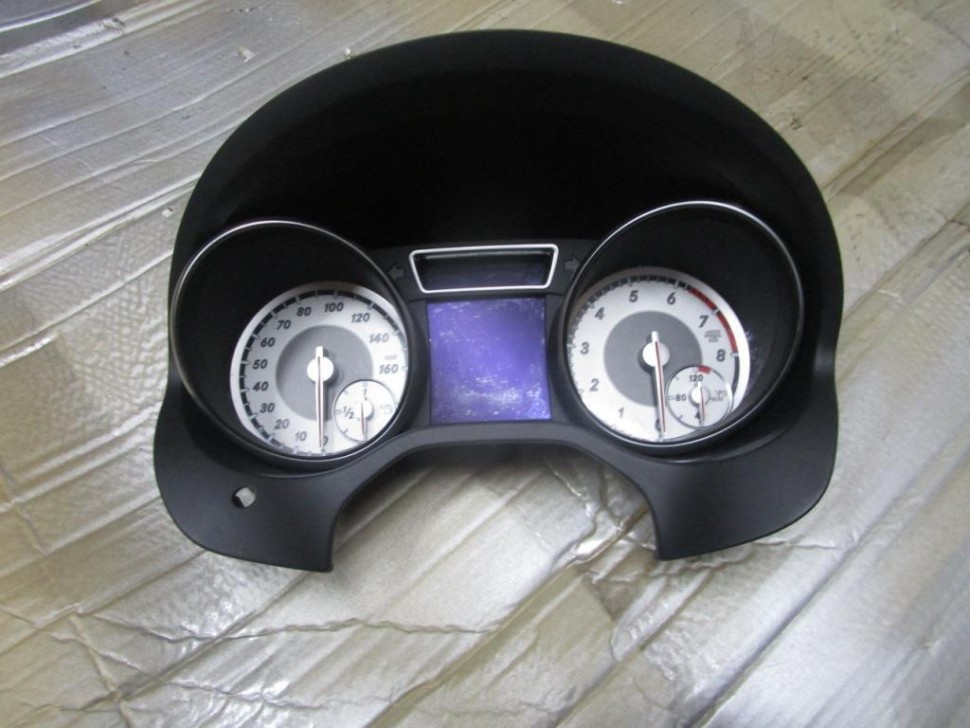 Щиток приборов MERCEDES-BENZ CLA-класс C117/X117 (2013 - 2016) фото 1 — Разборка Мерседес