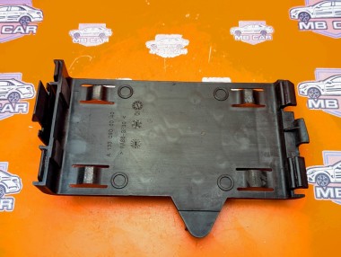 Кронштейн интеркуллера MERCEDES-BENZ A-класс AMG W176 (2013 - 2015) &mdash; Разборка Мерседес