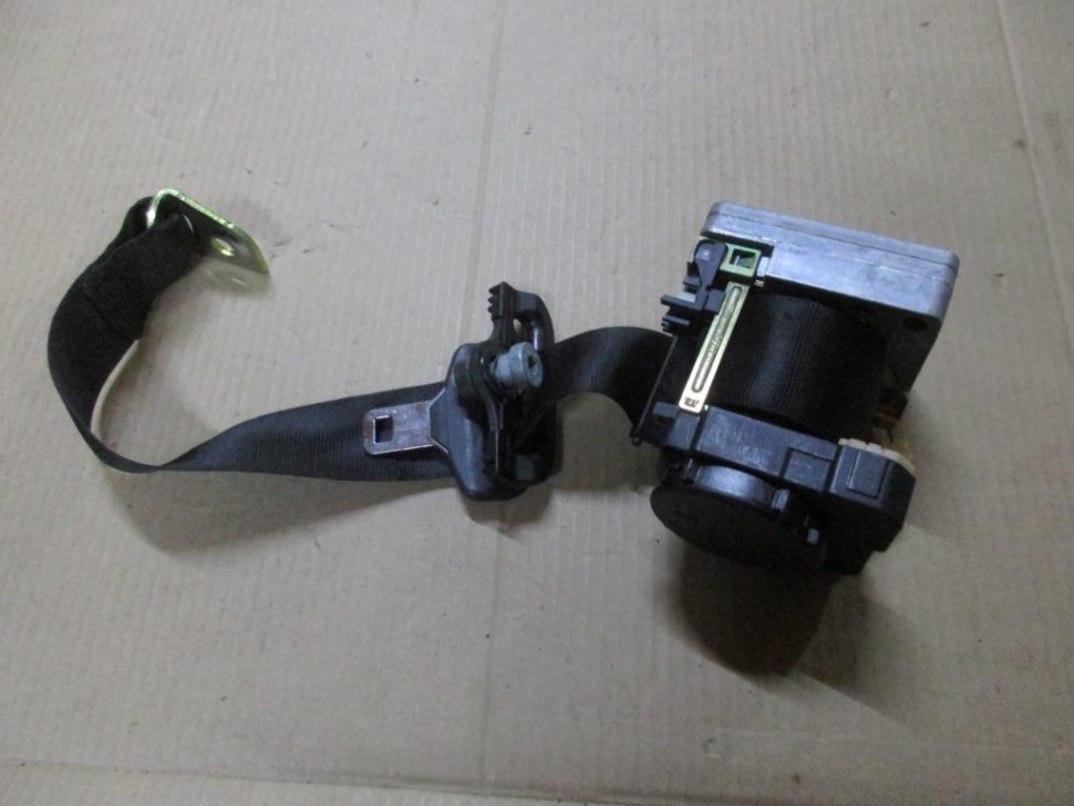 Ремень безопасности задний левый MERCEDES-BENZ S-класс W220 рестайлинг (2002 - 2005) фото 1 — Разборка Мерседес