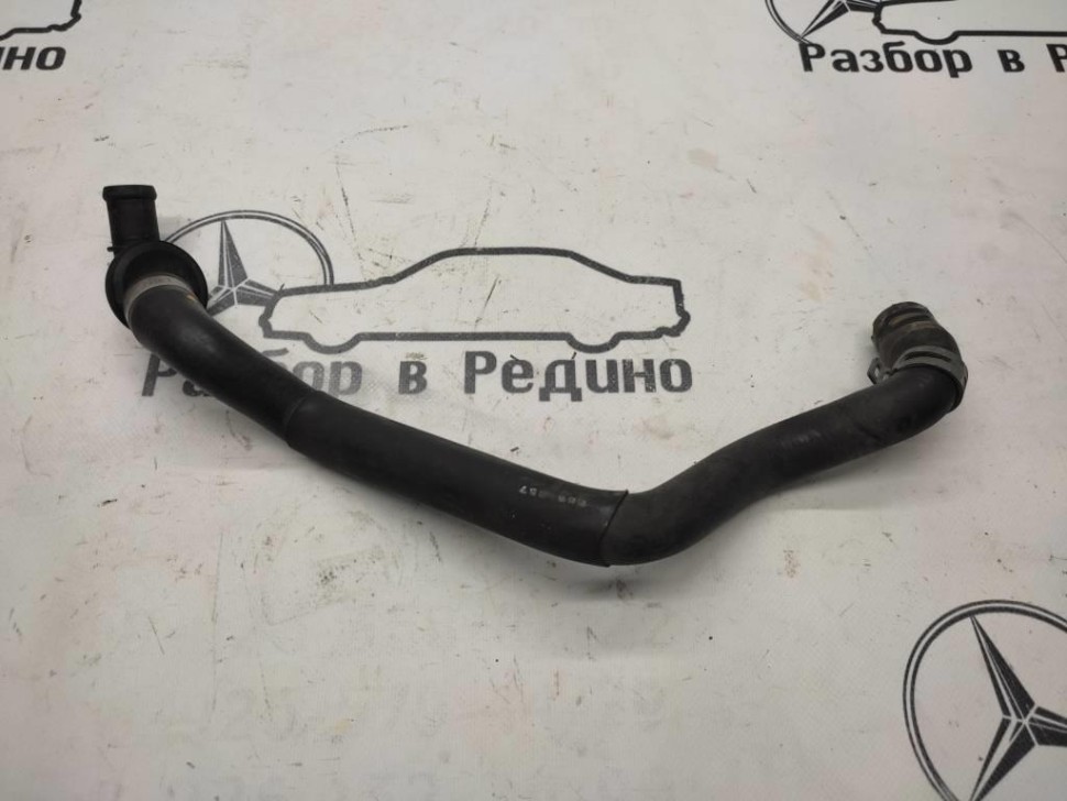 Патрубок ОЖ MERCEDES-BENZ CLS-класс C219 (2004 - 2008) фото 1 — Разборка Мерседес