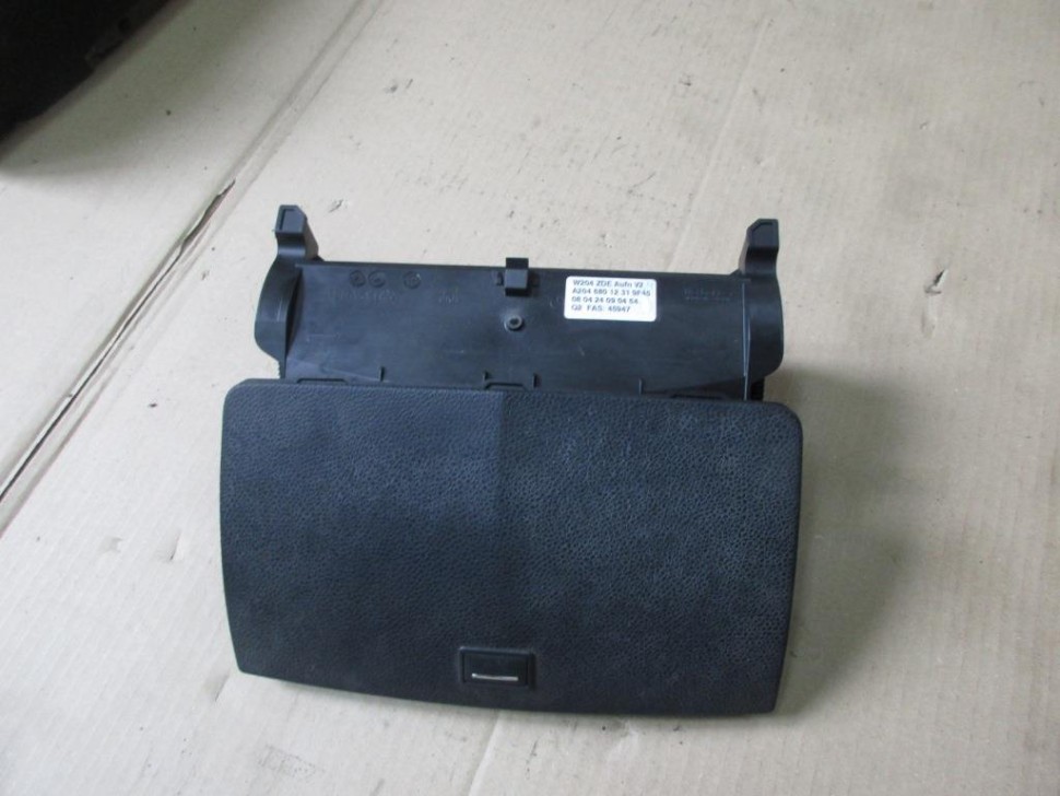 Монитор MERCEDES-BENZ C-класс W204/S204 (2006 - 2011) фото 1 — Разборка Мерседес