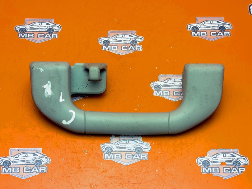 Ручка потолка MERCEDES-BENZ C-класс W204/S204 (2006 - 2011) фото 1 — Разборка Мерседес
