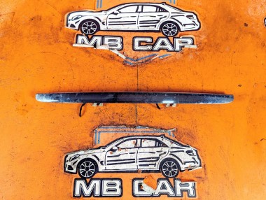 Накладка крышки багажника MERCEDES-BENZ R-класс W251 рестайлинг (2007 - 2010) R 350d 3.0 4MATIC 7G-Tronic (224 л.с.) &mdash; Разборка Мерседес