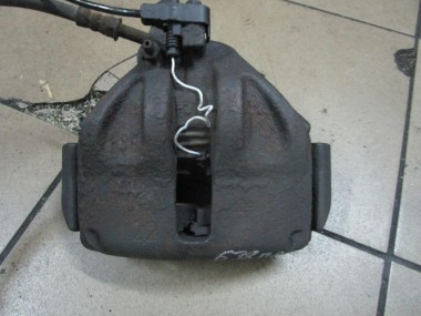 Суппорт передний правый MERCEDES-BENZ Vito W638 (1996 - 2003) — Разборка Мерседес