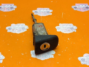 Личинки дверей MERCEDES-BENZ M-класс W163 (1997 - 2001) &mdash; Разборка Мерседес