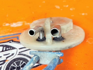 Подогреватель бачка омывателя MERCEDES-BENZ E-класс W124/S124/C124/A124 (1984 - 1997) &mdash; Разборка Мерседес