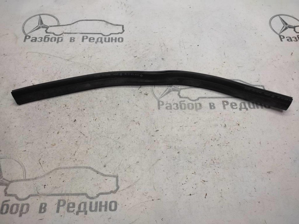 Уплотнитель моторного отсека MERCEDES-BENZ C-класс W204/S204/С204 рестайлинг (2011 - 2015) фото 1 — Разборка Мерседес