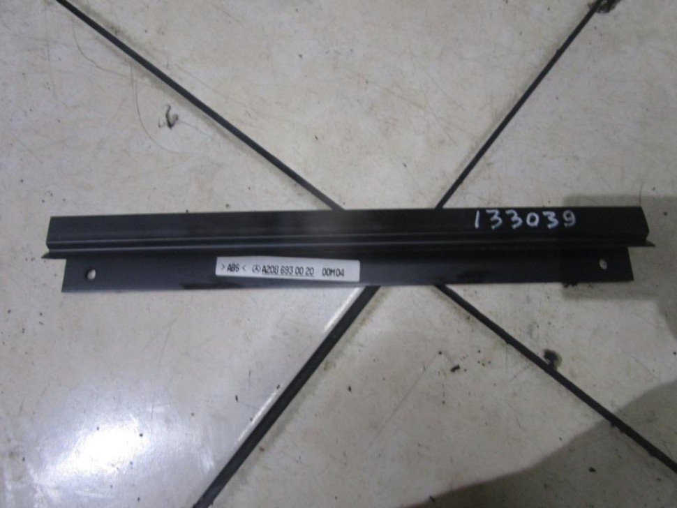 Накладка MERCEDES-BENZ CLK-класс C208/A208 рестайлинг (1999 - 2003) фото 1 — Разборка Мерседес