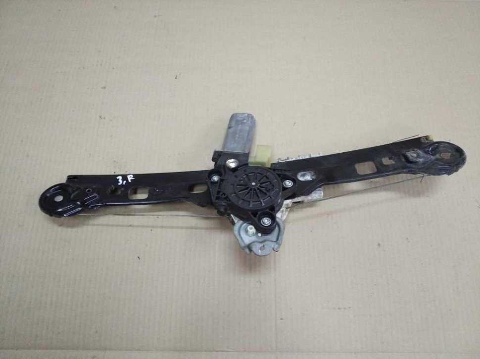 Стеклоподъемник задний правый MERCEDES-BENZ C-класс W203/S203/CL203 рестайлинг (2004 - 2008) фото 1 — Разборка Мерседес