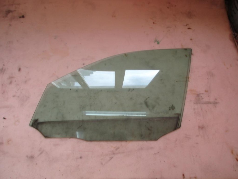 Стекло переднее левое MERCEDES-BENZ C-класс W204/S204 (2006 - 2011) фото 1 — Разборка Мерседес