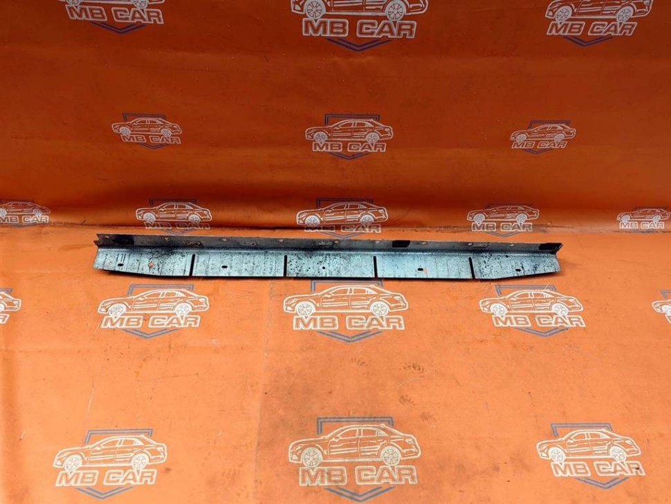 Кронштейн крепления порога MERCEDES-BENZ M-класс W164 рестайлинг (2008 - 2011) фото 1 — Разборка Мерседес