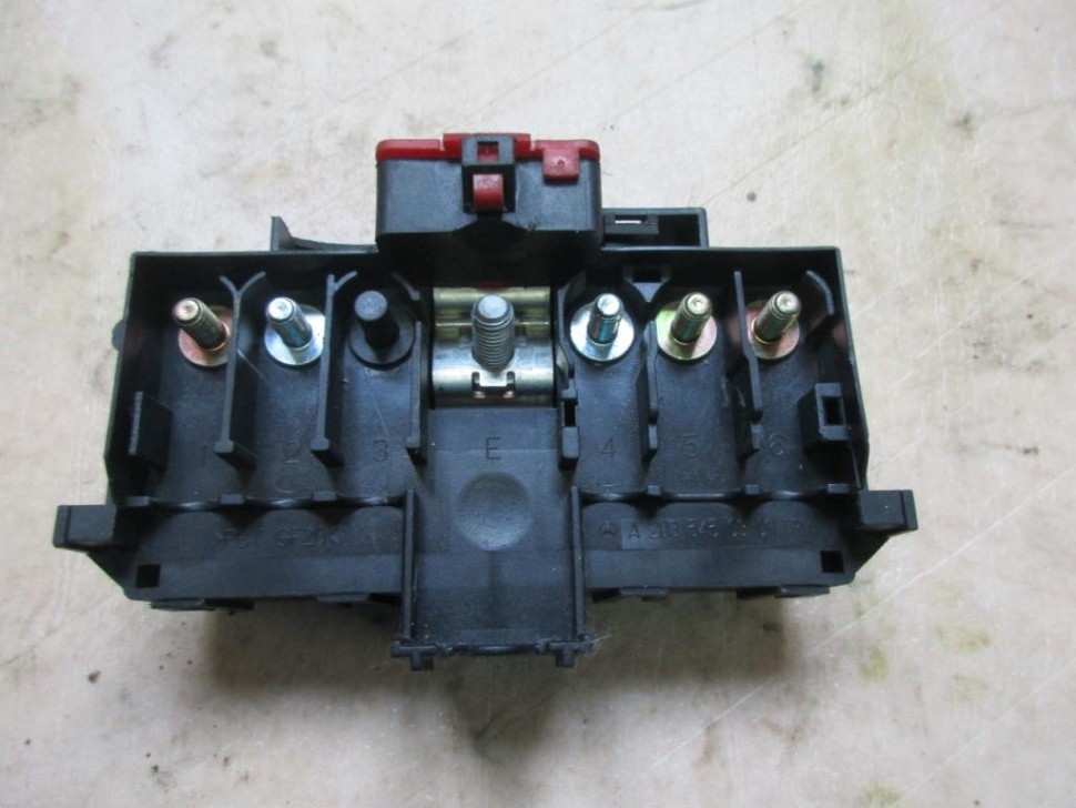 Блок предохранителей MERCEDES-BENZ CLK-класс C209/W209 рестайлинг (2005 - 2010) фото 1 — Разборка Мерседес