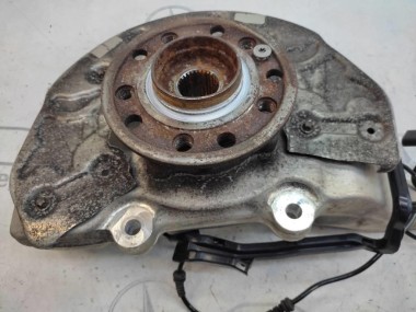 Кулак поворотный передний левый MERCEDES-BENZ GLC-класс AMG X253 (2016 - 2019) — Разборка Мерседес