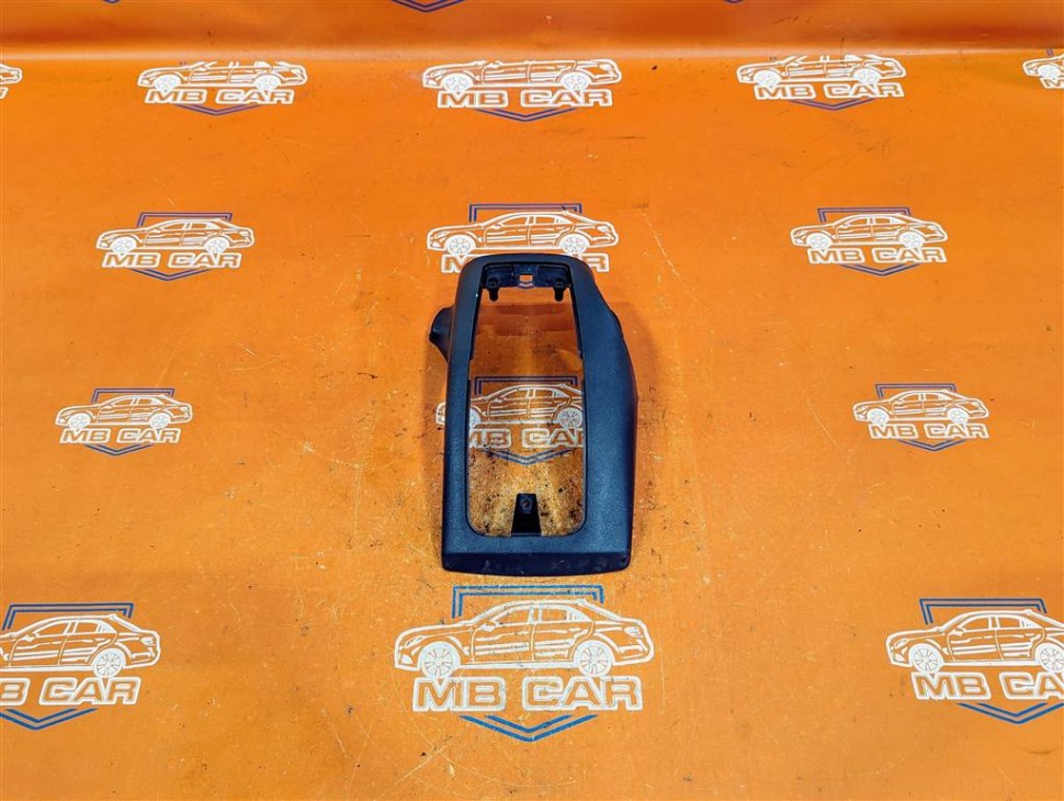 Кожух рулевой колонки MERCEDES-BENZ Sprinter W901-905 (1995 - 2006) фото 1 — Разборка Мерседес