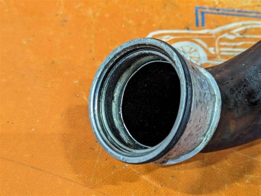 Патрубок интеркулера MERCEDES-BENZ E-класс W211/S211 (2002 - 2006) — Разборка Мерседес