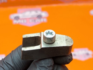 Кронштейн крепления форсунок MERCEDES-BENZ M-класс W163 рестайлинг (2001 - 2005) &mdash; Разборка Мерседес