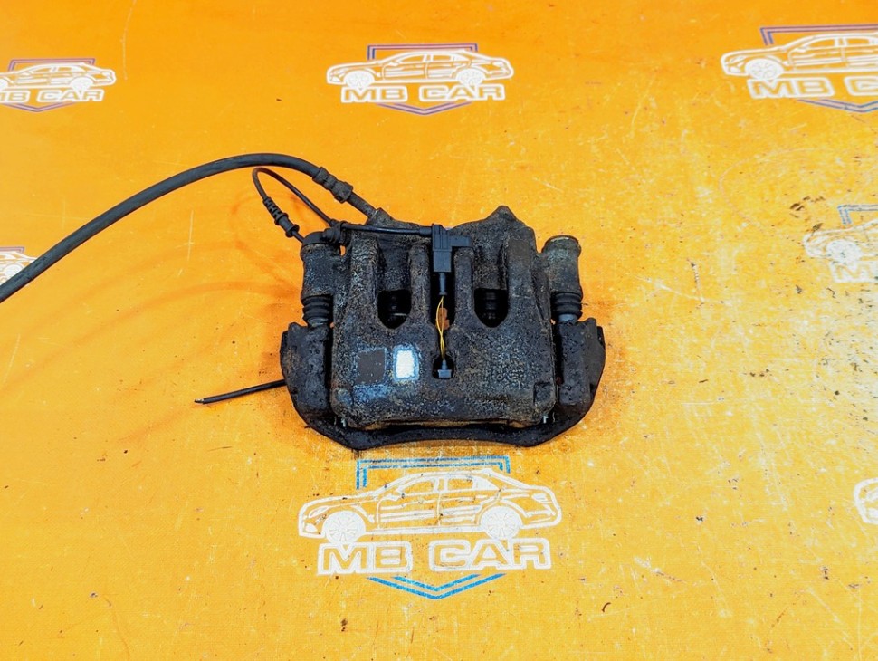 Суппорт передний левый MERCEDES-BENZ Sprinter W907/910 (2018 - 2025) фото 1 — Разборка Мерседес