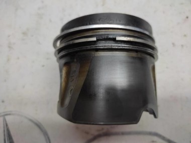 Поршень дизель MERCEDES-BENZ M-класс W164 (2005 - 2008) — Разборка Мерседес