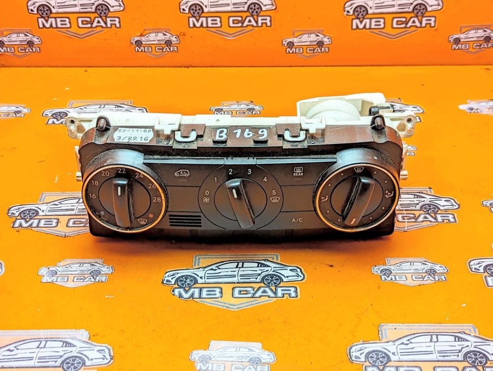 Панель управления климатом MERCEDES-BENZ A-класс W169 рестайлинг (2008 - 2012) фото 1 &mdash; Разборка Мерседес