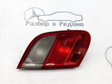 Фонарь крышки багажника MERCEDES-BENZ CLK-класс C208/A208 (1997 - 2000) — Разборка Мерседес