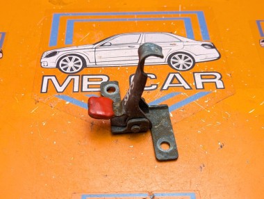 Замок капота MERCEDES-BENZ V-класс W638/W639 (1996 - 2003) V 220 2.1 D AT (122 л.с.) &mdash; Разборка Мерседес