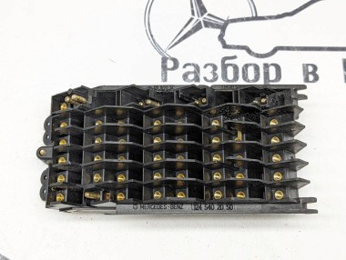 Блок предохранителей MERCEDES-BENZ W124 W124/S124/C124/A124 (1984 - 1993) — Разборка Мерседес