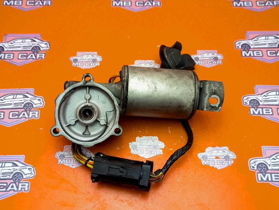 Моторчик раздаточной коробки MERCEDES-BENZ M-класс W163 (1997 - 2001) фото 1 &mdash; Разборка Мерседес
