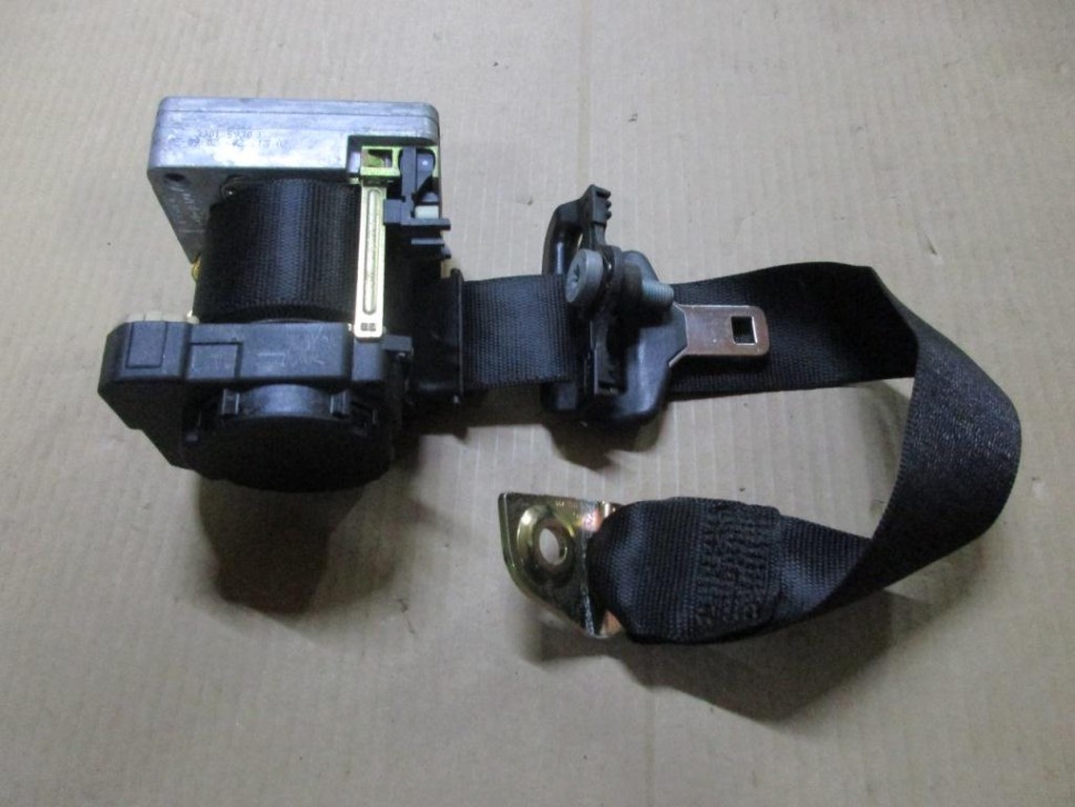 Ремень безопасности задний правый MERCEDES-BENZ S-класс W220 (1998 - 2005) фото 1 — Разборка Мерседес