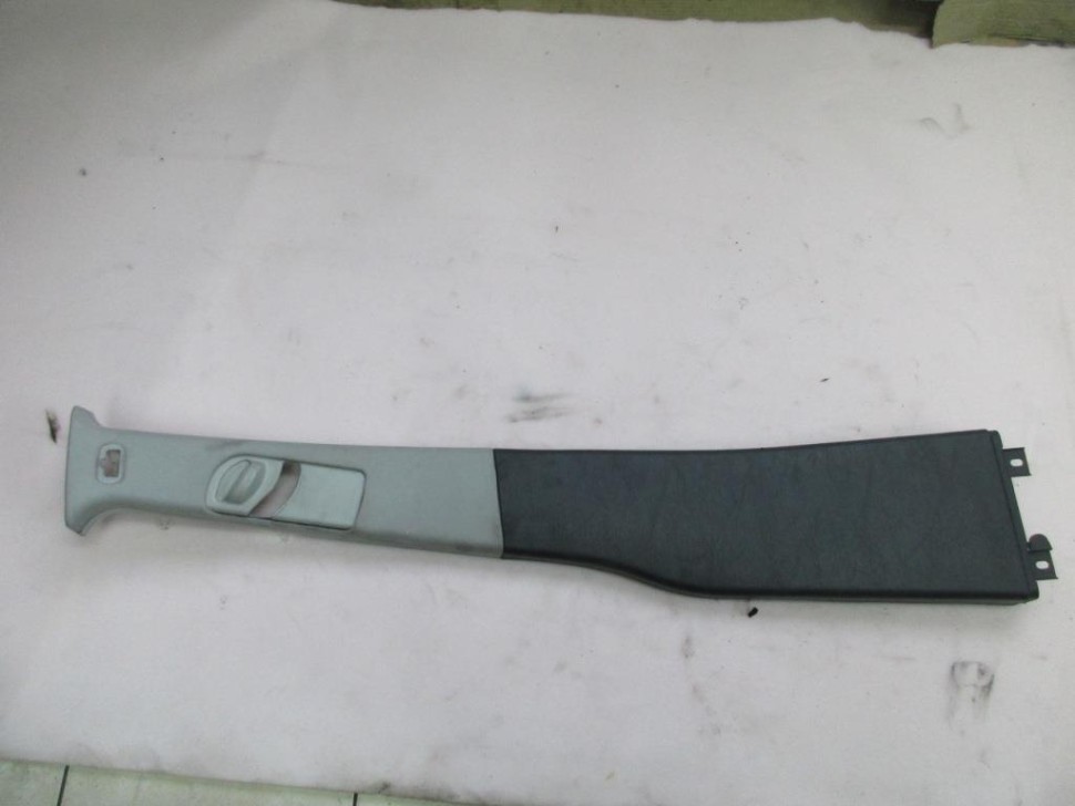 Накладка средней стойки MERCEDES-BENZ M-класс W163 рестайлинг (2001 - 2005) фото 1 — Разборка Мерседес