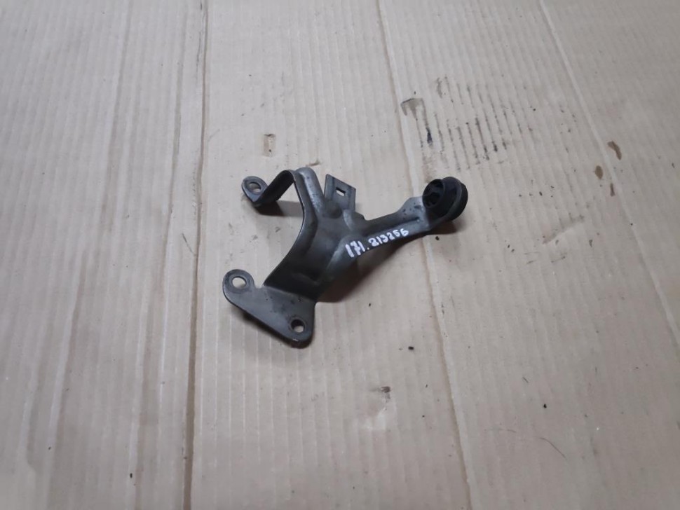 Кронштейн MERCEDES-BENZ SLK-класс R171 (2004 - 2008) фото 1 — Разборка Мерседес