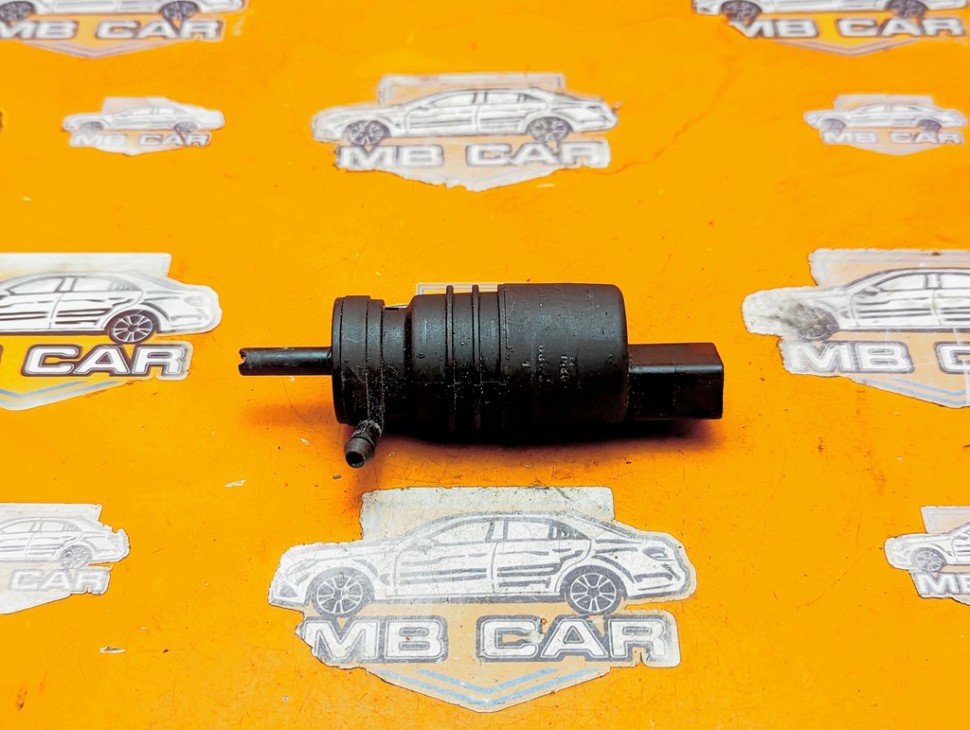 Насос омывателей MERCEDES-BENZ M-класс W163 (1997 - 2001) фото 1 &mdash; Разборка Мерседес