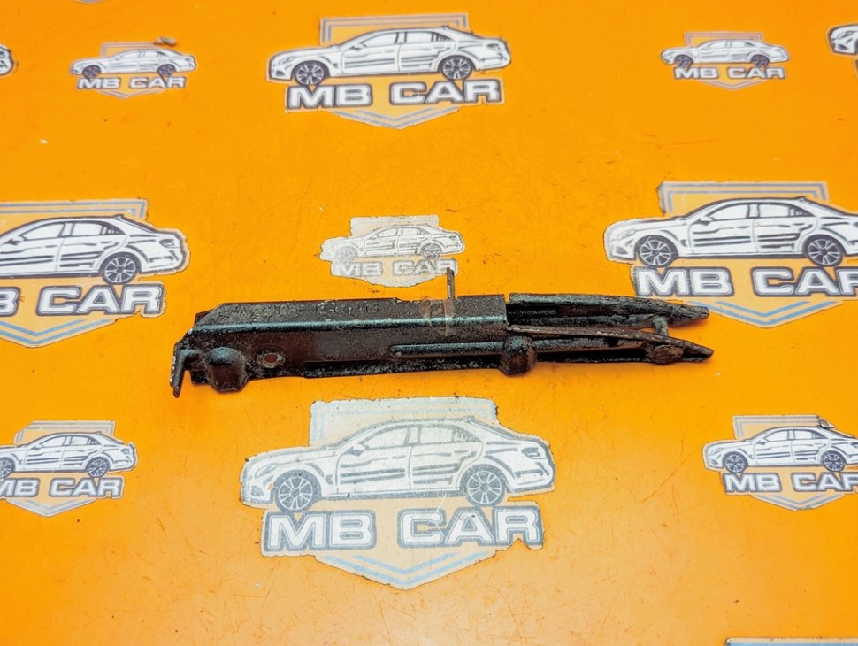Кронштейн крепления бампера MERCEDES-BENZ S-класс W221 (2005 - 2009) фото 1 — Разборка Мерседес