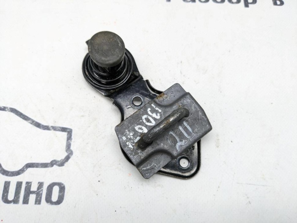 Ответная часть замка капота MERCEDES-BENZ E-класс W211/S211 рестайлинг (2006 - 2009) фото 1 — Разборка Мерседес